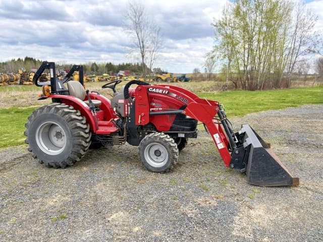 Image of Case IH Farmall 40A equipment image 2