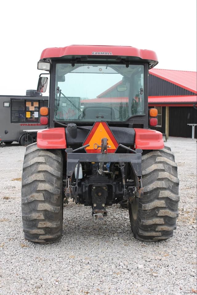 Image of Case IH Farmall 45 equipment image 3