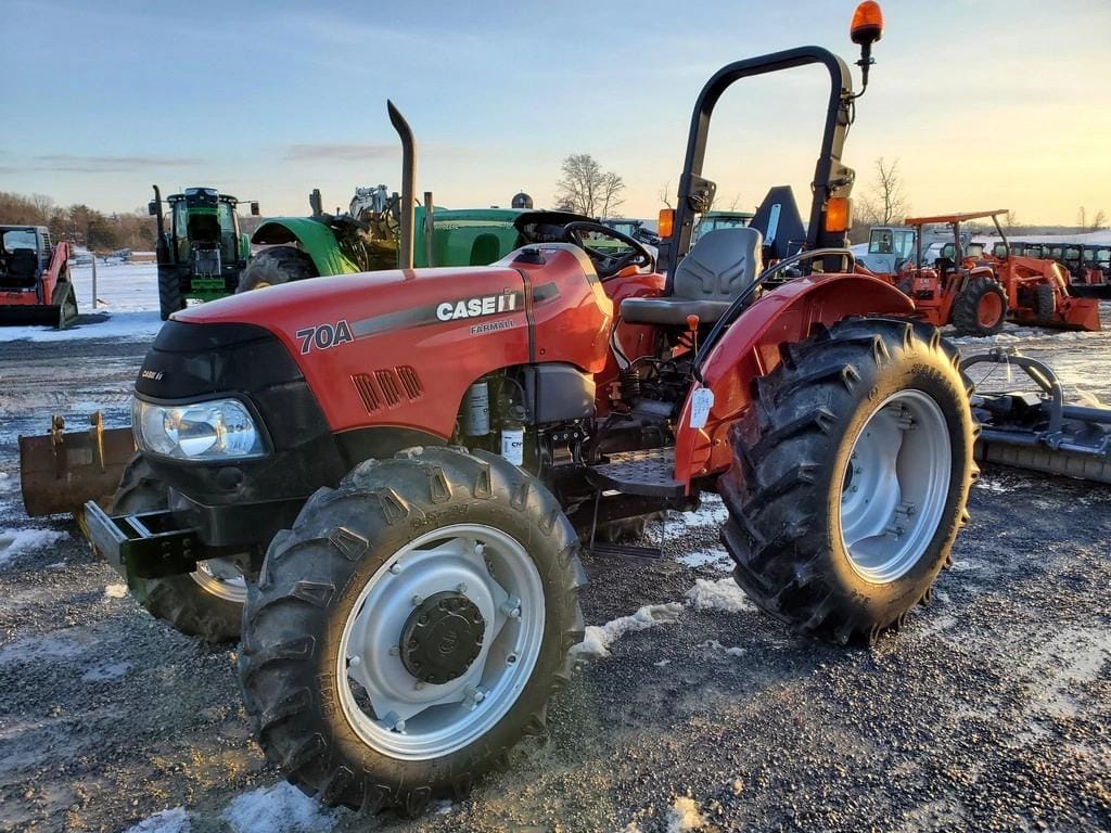 Main image Case IH Farmall 70A