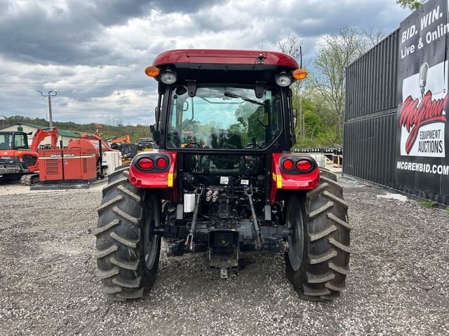Image of Case IH Farmall 75A equipment image 2