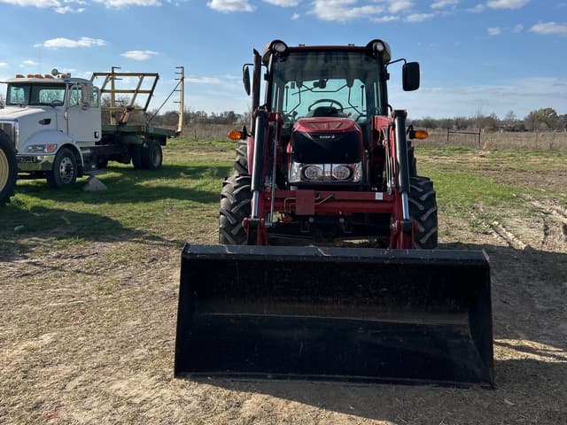 Image of Case IH Farmall 75A equipment image 2