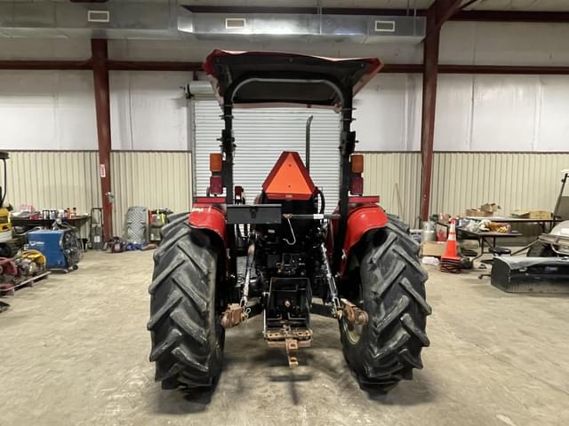 Image of Case IH Farmall 75A equipment image 4