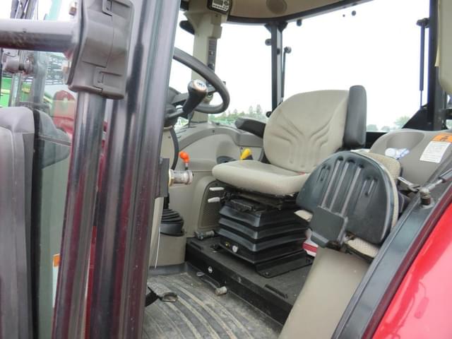 Image of Case IH Farmall 75C equipment image 4