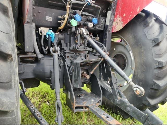 Image of Case IH Farmall 75C equipment image 4
