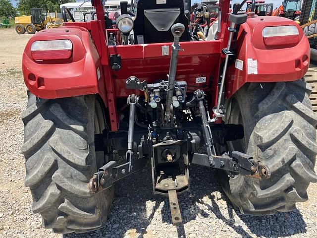 Image of Case IH Farmall 75C equipment image 4