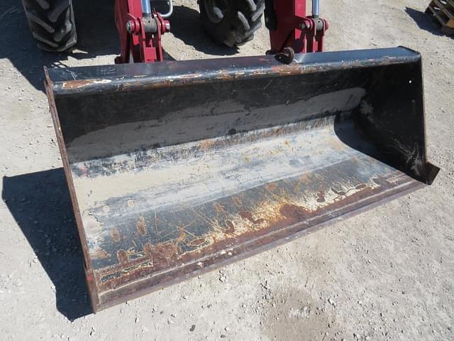 Image of Case IH Farmall 75C equipment image 2