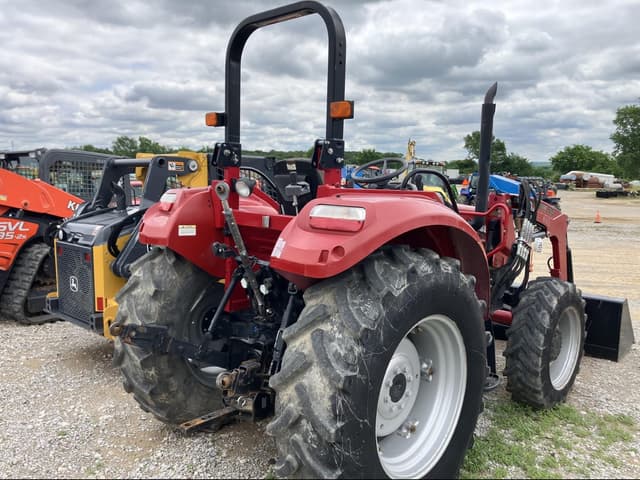 Image of Case IH Farmall 75C equipment image 2