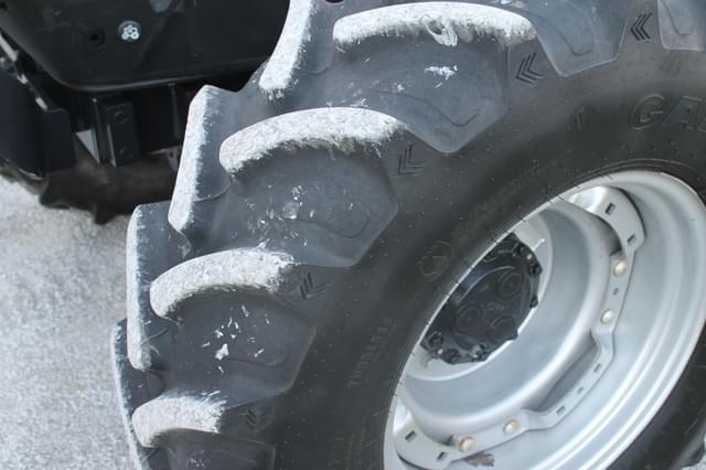 Image of Case IH Farmall 90C equipment image 1