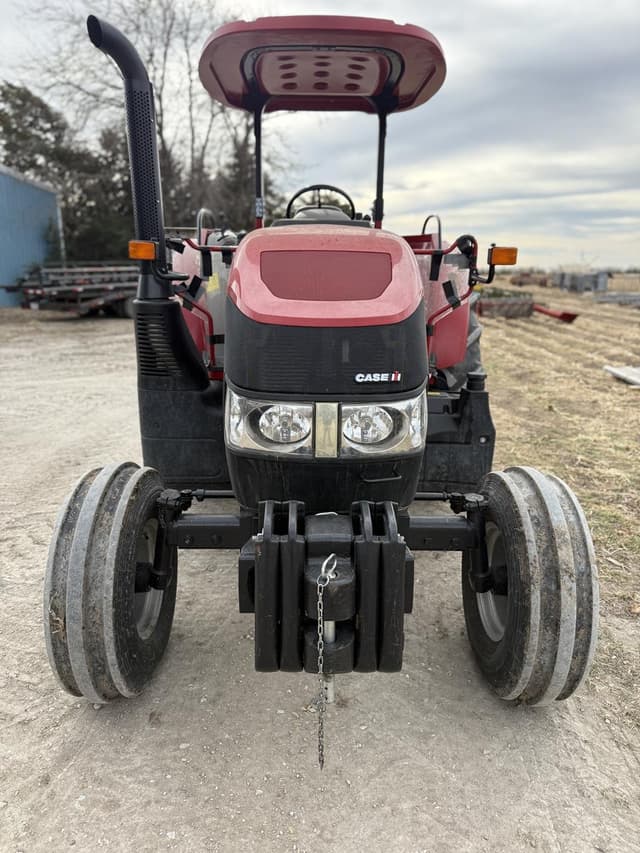 Image of Case IH Farmall 90C equipment image 4
