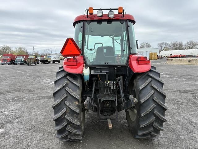 Image of Case IH Farmall 95 equipment image 3