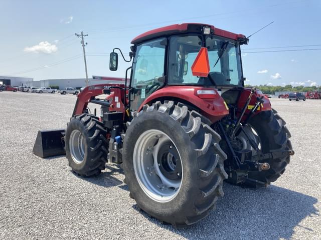 Image of Case IH Farmall 100C equipment image 4