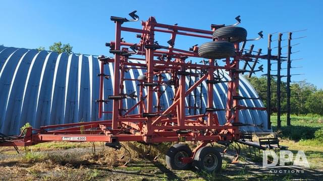 Image of Case IH 4300 equipment image 2