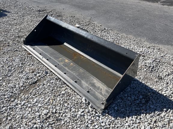 Image of Case IH Bucket equipment image 2