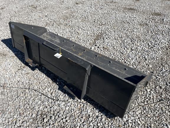 Image of Case IH Bucket equipment image 4