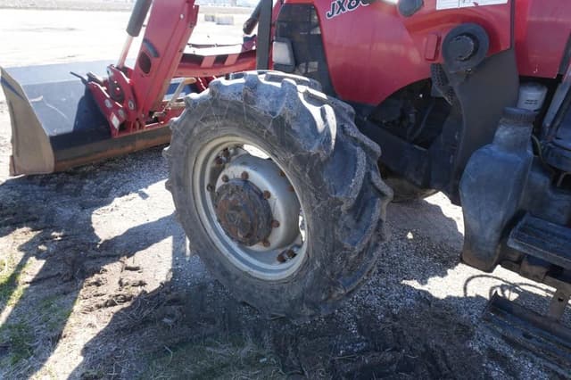 Image of Case IH JX80 equipment image 4