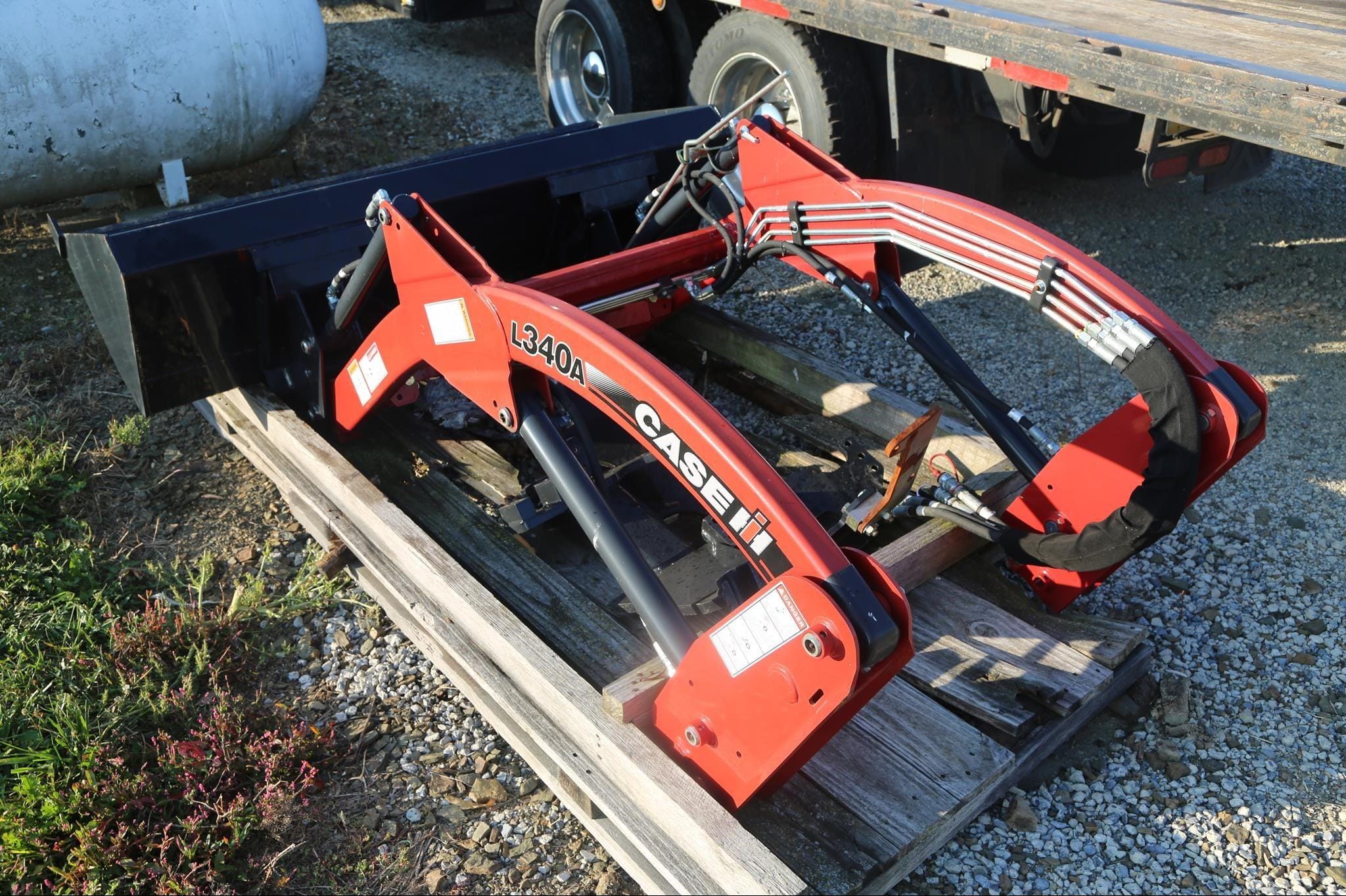 Case IH L340A Equipment Image0