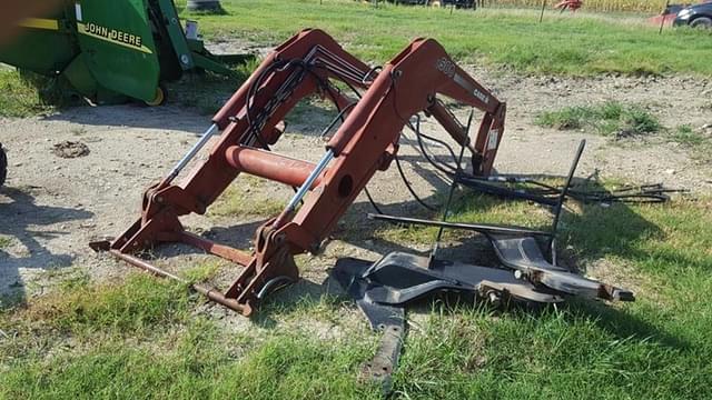 Image of Case IH L500 equipment image 3