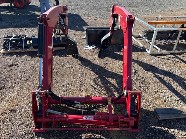 Image of Case IH L550 equipment image 2