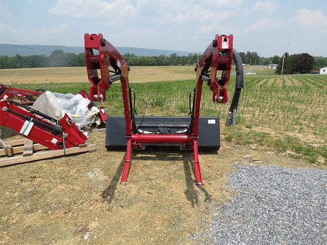 Image of Case IH L575 equipment image 3