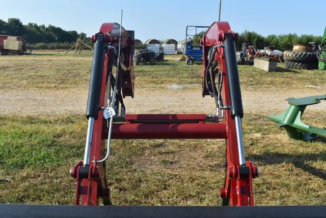 Image of Case IH L630 equipment image 4