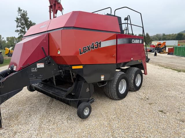 Image of Case IH LBX431 equipment image 3