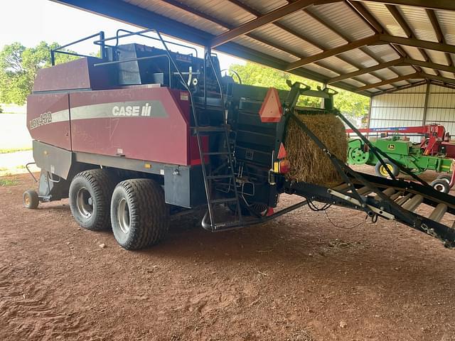 Image of Case IH LBX432 equipment image 3