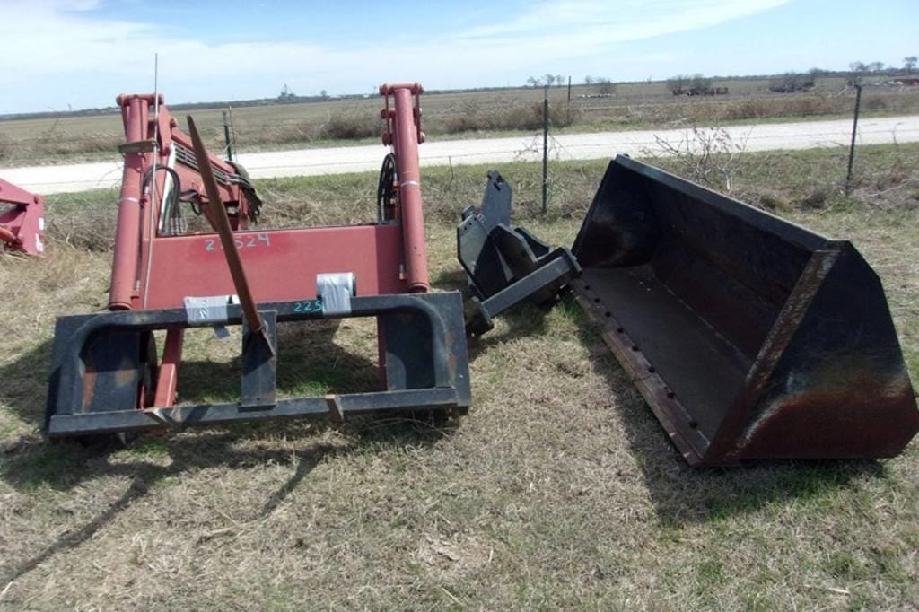 Case IH LX192 Equipment Image0