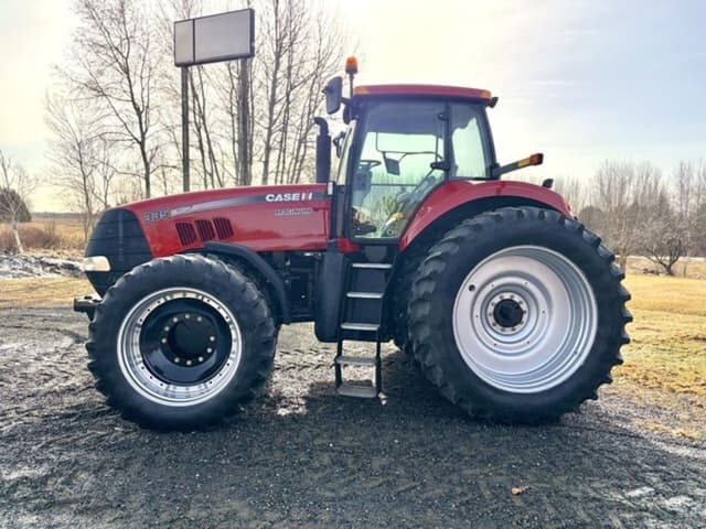 Image of Case IH Magnum 335 equipment image 2