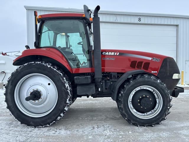 Image of Case IH Magnum 190 equipment image 3