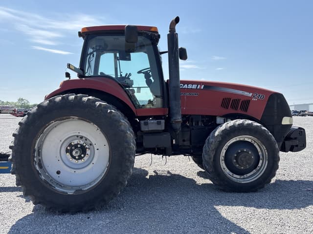 Image of Case IH Magnum 210 equipment image 1
