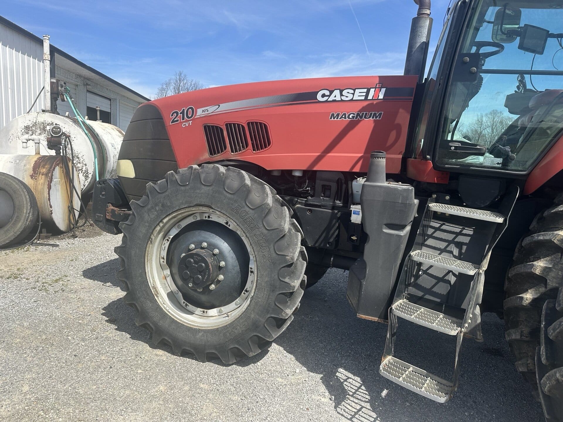 2010 Case IH Magnum 210 Equipment Image0
