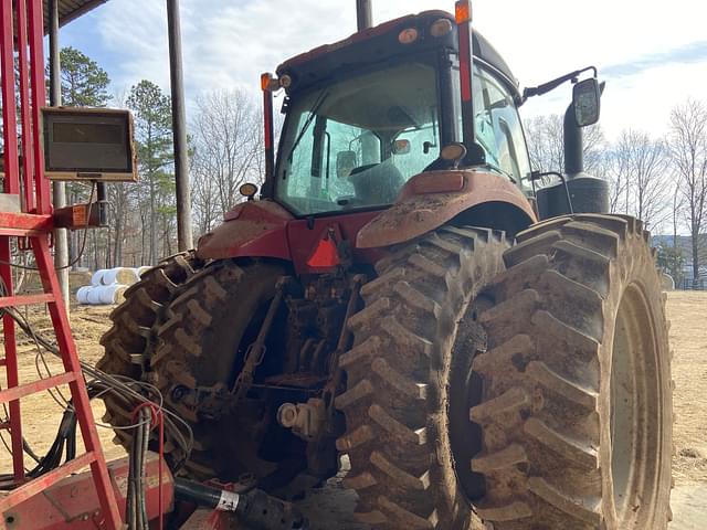 Image of Case IH Magnum 220 equipment image 3