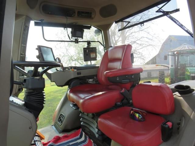 Image of Case IH Magnum 225 equipment image 4