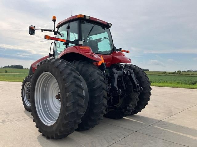 Image of Case IH Magnum 235 equipment image 2