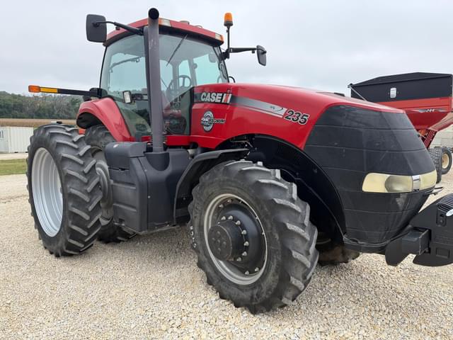 Image of Case IH Magnum 235 equipment image 2