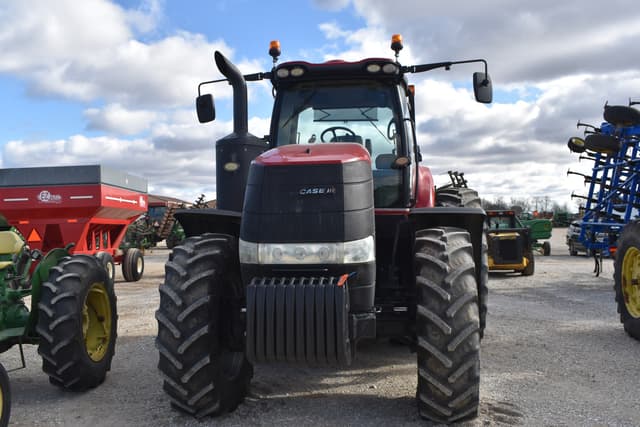 Image of Case IH Magnum 240 equipment image 1