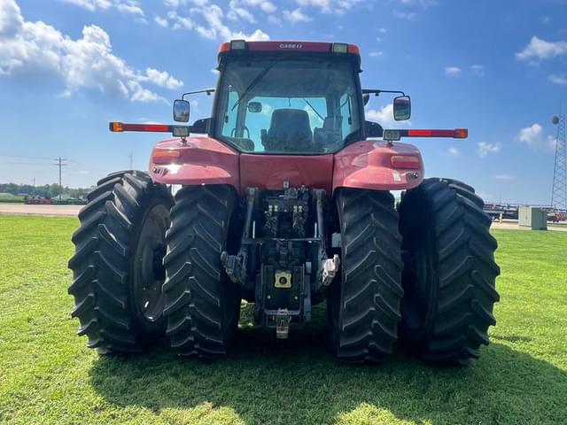 Image of Case IH Magnum 240 equipment image 4