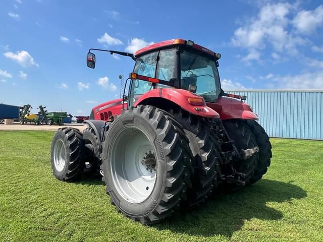 Image of Case IH Magnum 240 equipment image 3