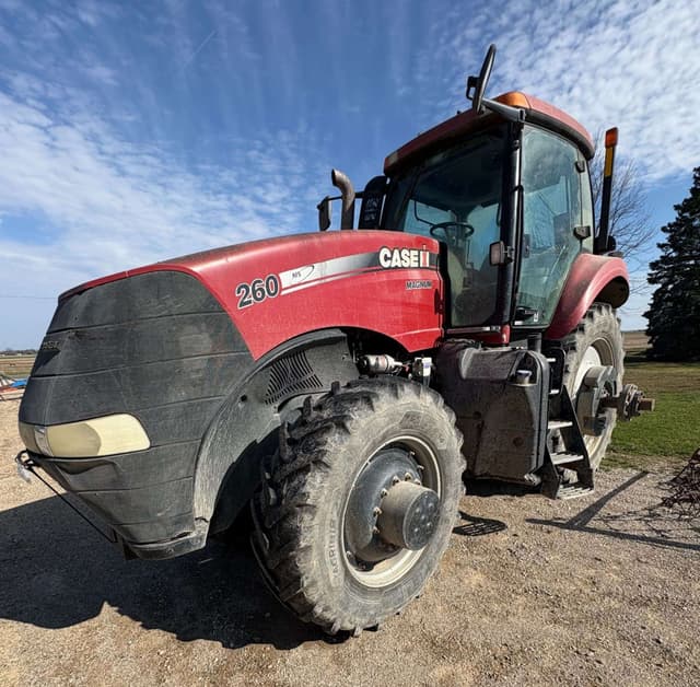 Image of Case IH Magnum 260 equipment image 1
