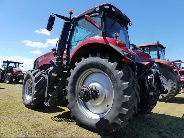 Image of Case IH Magnum 280 equipment image 3