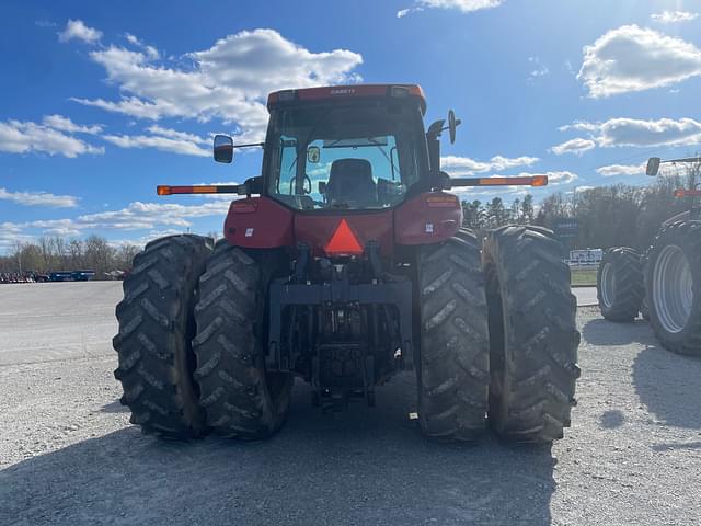 Image of Case IH Magnum 305 equipment image 3