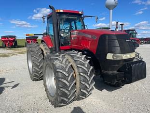 Case IH Magnum 305 Equipment Image0