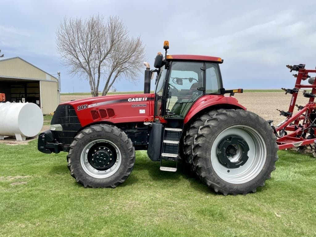 Main image Case IH Magnum 305