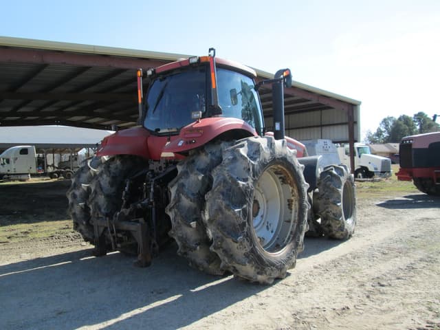 Image of Case IH Magnum 305 equipment image 2