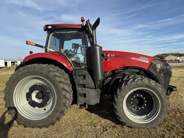 Image of Case IH Magnum 310 equipment image 1