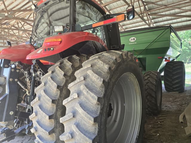 Image of Case IH Magnum 340 equipment image 2