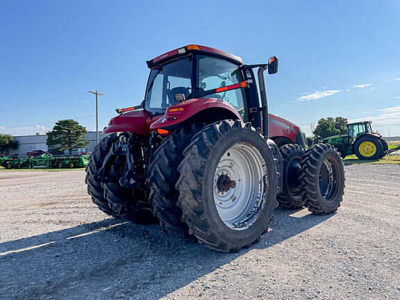 Image of Case IH Magnum 340 equipment image 4