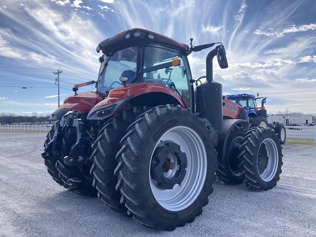 Image of Case IH Magnum 340 equipment image 2