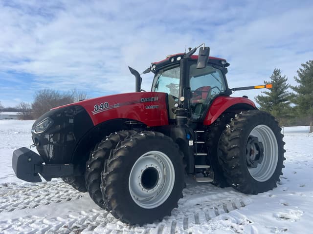 Image of Case IH Magnum 340 equipment image 2