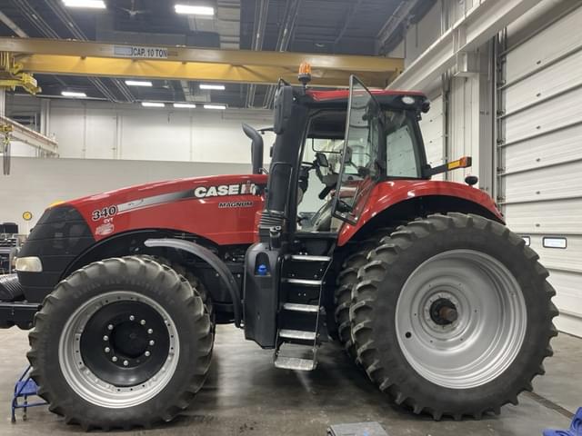 Image of Case IH Magnum 340 equipment image 1